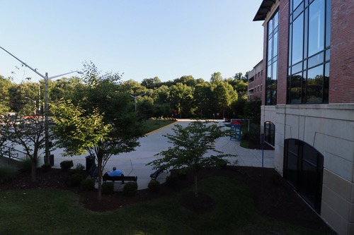 burke_centre25