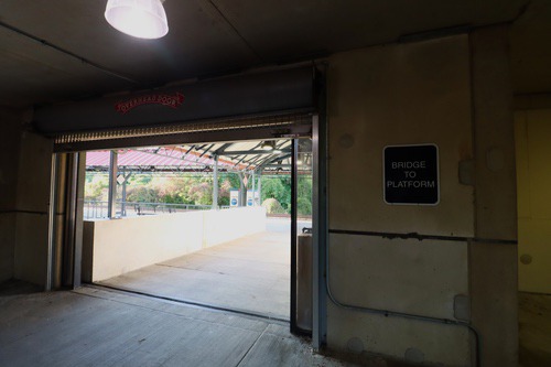 burke_centre31