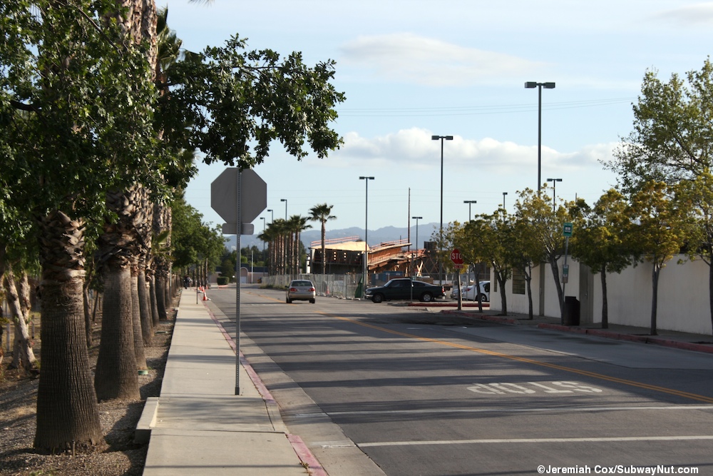 Chatsworth (Metrolink Ventura County Line and Pacific Surfliner ...