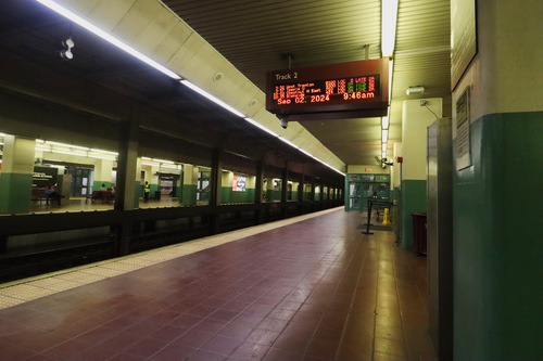 suburban_station_tracks21