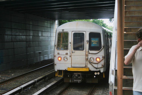 Huguenot (Staten Island Railway) - The SubwayNut